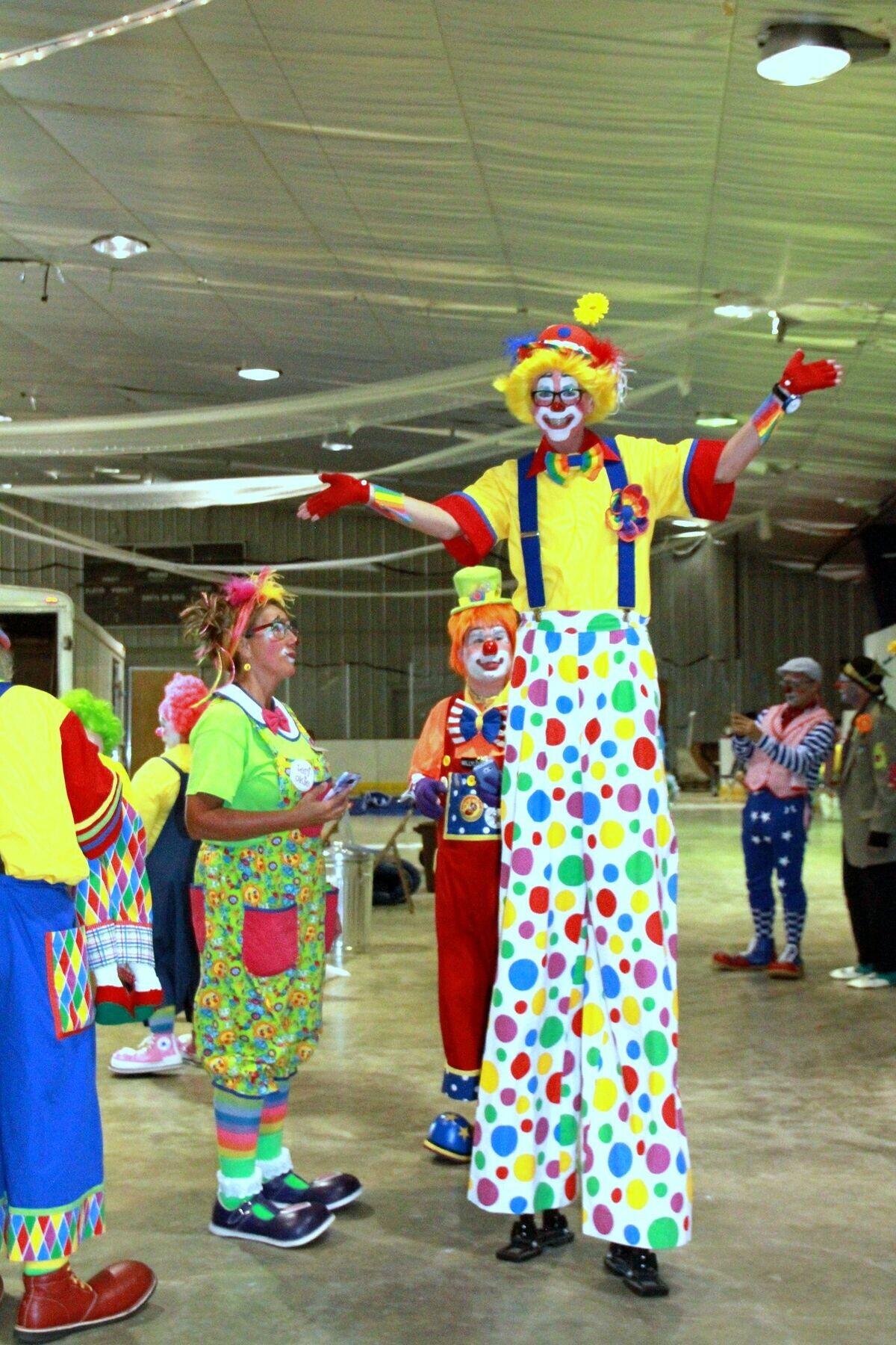 Akrobat Show Cheer Production