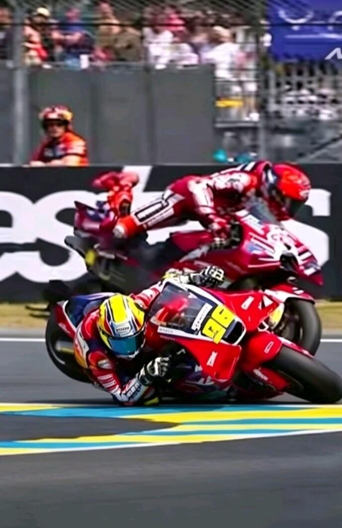 Kecelakaan-kecelakaan Hebat Marc M&aacute;rquez: Perjuangan Sang Raja Trek! 🏍️💥 