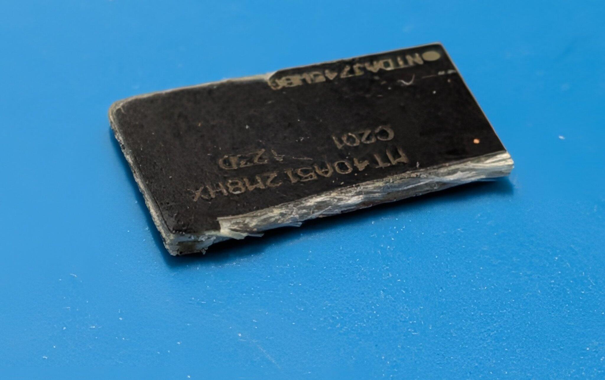 RAM DDR5 palsu di temukan dengan chip plastik tiruan &amp; label palsu di Jepang.