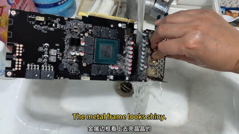 GeForce RTX 3070 ini berhasil diselamatkan setelah di sambar petir dan kebakaran!