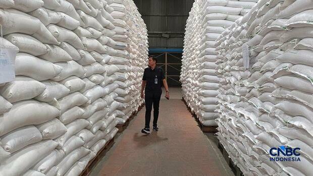 Importir Malaysia Datang ke Surabaya Minta Beras RI 500 Ribu Ton