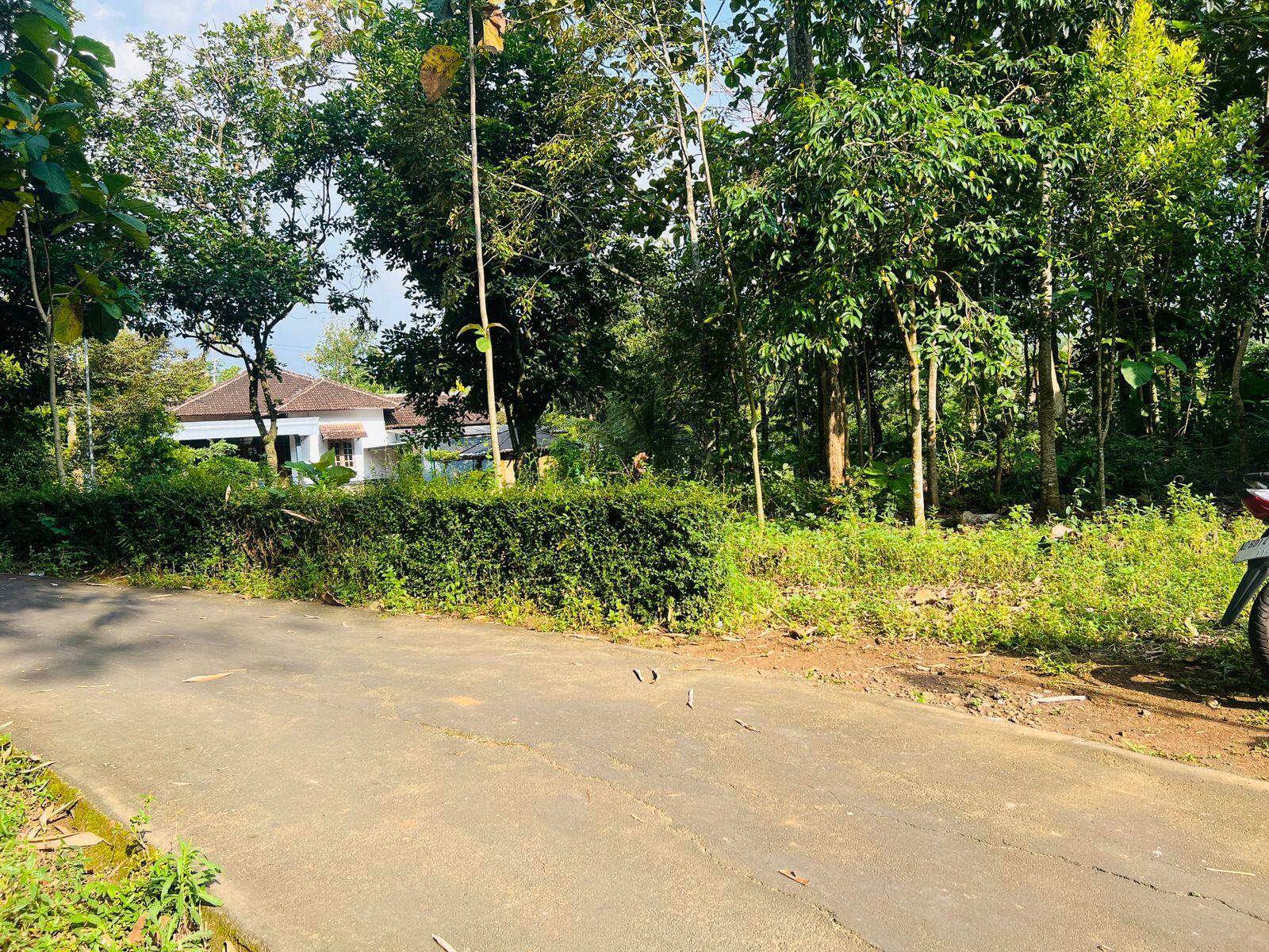 Rumah 175 Juta Udara Sejuk Karanganyar 