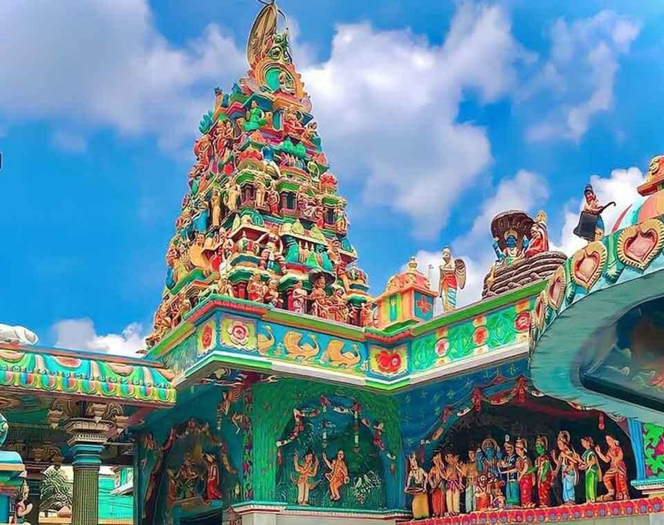 Kuil Shri Mariamman Medan | Pesona Arsitektur India Selatan dan Simbol Keberagaman