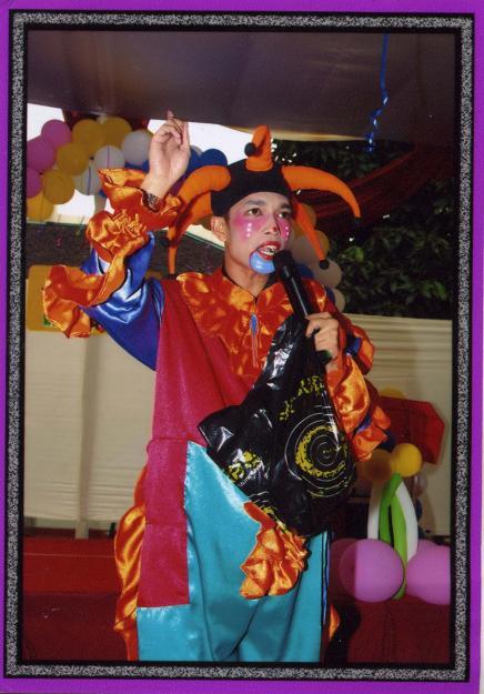 Badut Sulap Ali Oncom