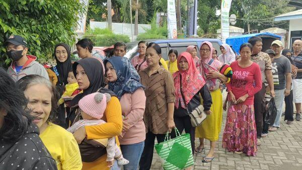 Kolaborasi Jam Tangan AP x Swatch Royal Pop Picu Antrean di Jakarta