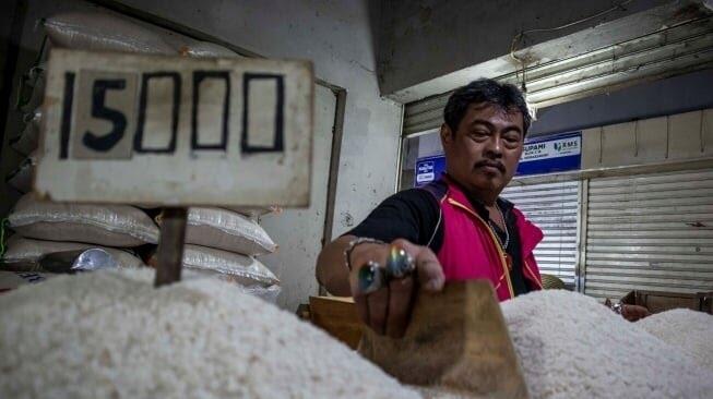 Beras Makin Mahal, Tapi Harga Cabai Rawit Merah Mendadak Jatuh