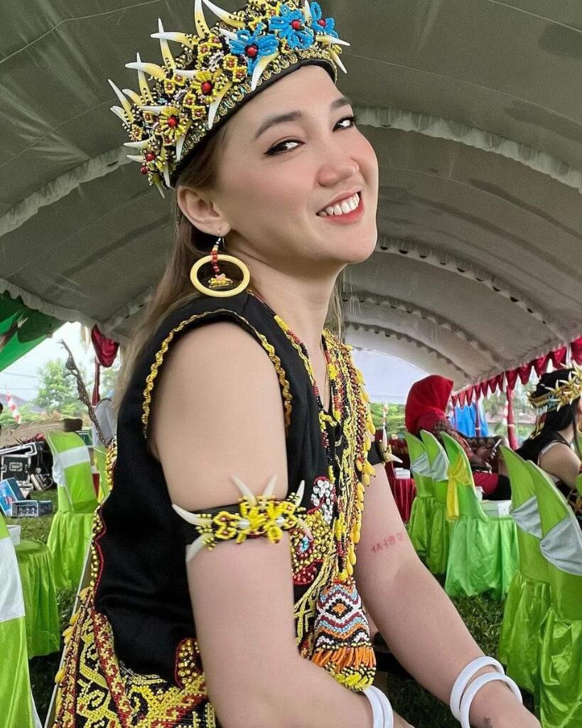 Apa Bener Cewek Kalimantan, Cantiknya Kebangetan?