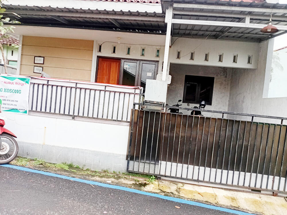 Kost Putri Dekat UDINUS, Universitas STEKOM Siliwangi, Paragon City Mall