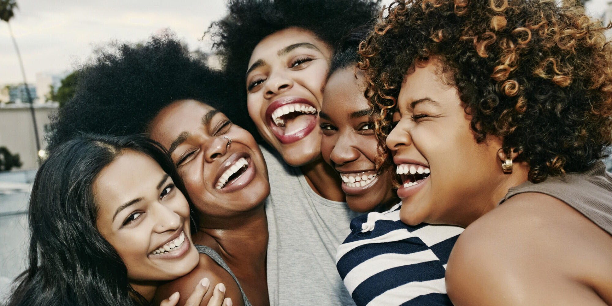 4 Sosok Wanita Yang Bisa Membuat Sista Kuat, Siapa Saja?