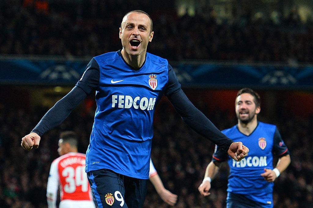 Dimitar Berbatov: Striker Elegan dengan Sentuhan Kelas Dunia