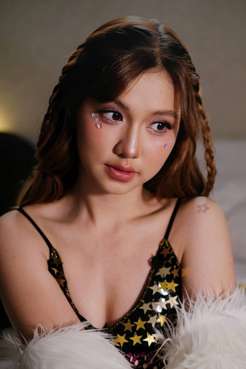[SHARE] Penampakan Leona Zhen MUA Sama Nina Chen Studio Buat Perform di Jakarta! 