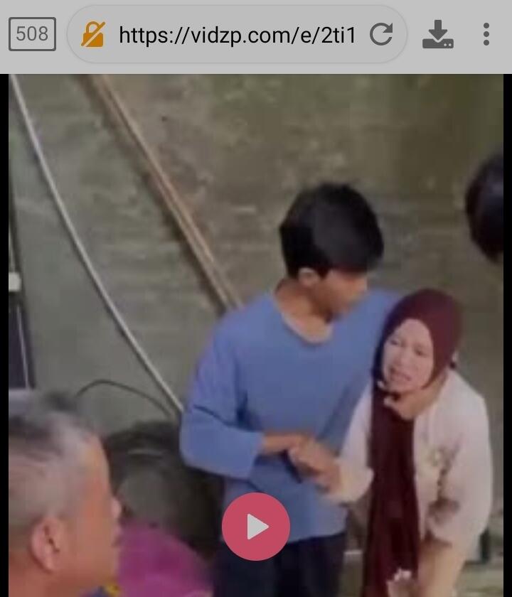 Pak Kaur Masuk Toilet Barengan Istri Warganya, Tak Lama Terdengar Suara Ah..Uh..Ah..