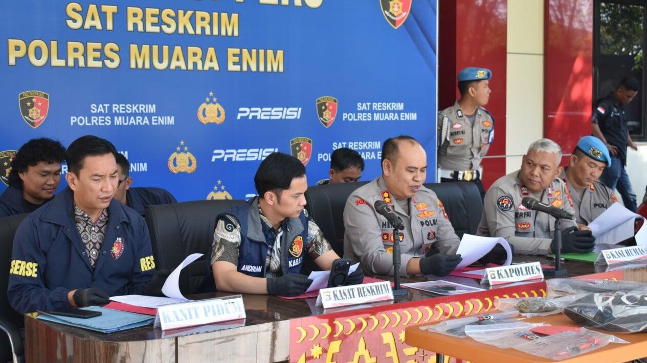 Gegara Tak Dibelikan iPhone, Ibu Muda di Muara Enim Dicekik Mantan Pacar lalu Dibakar