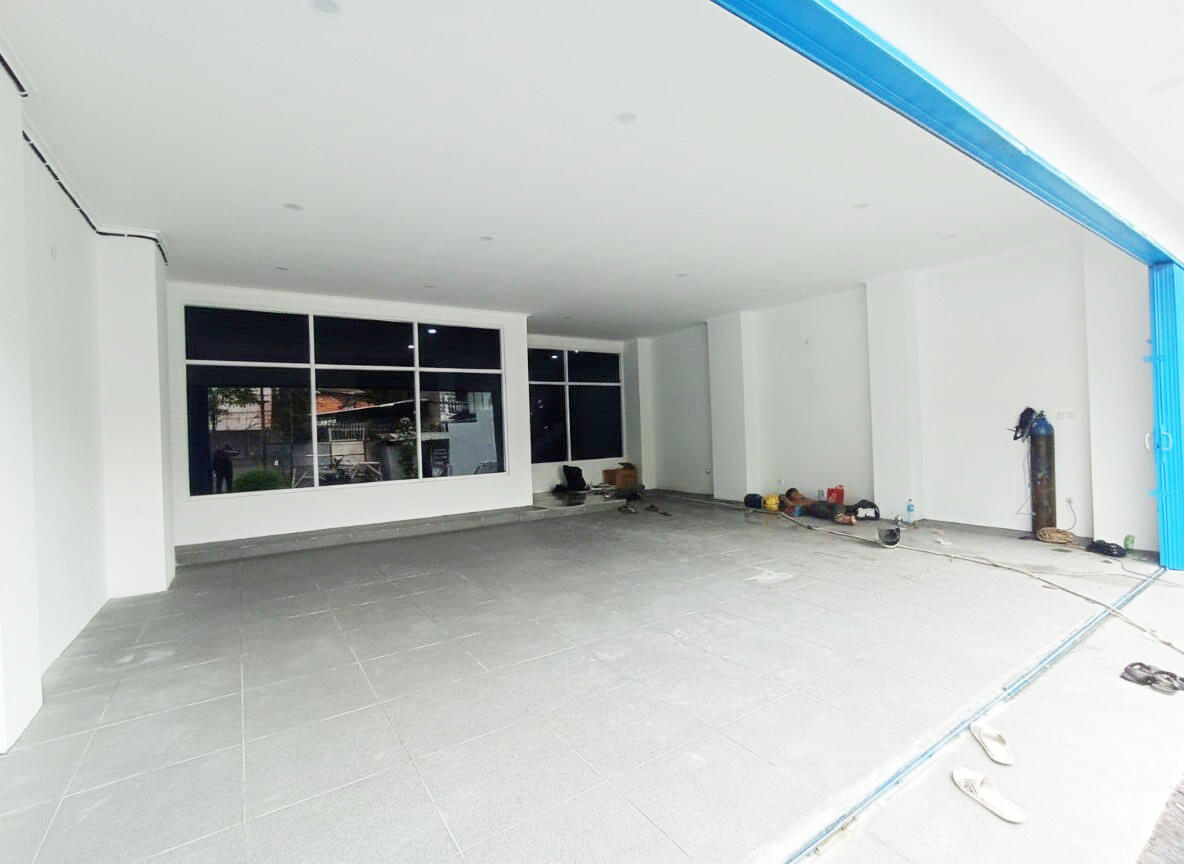 Dijual Gedung Komersial Baru Siap Pakai di Cipinang Cempedak Jatinegara