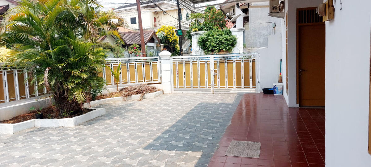 Rumah Disewakan Dekat Kebayoran Park Mall, ITC Cipulir, Universitas Budi Luhur