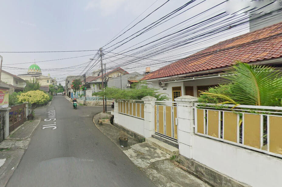 Rumah Disewakan Dekat Kebayoran Park Mall, ITC Cipulir, Universitas Budi Luhur