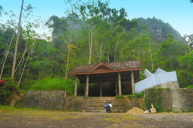 Mystical Facts about Mount Limo Pacitan, Invisible Boundaries & Clean Heart Filter Gate