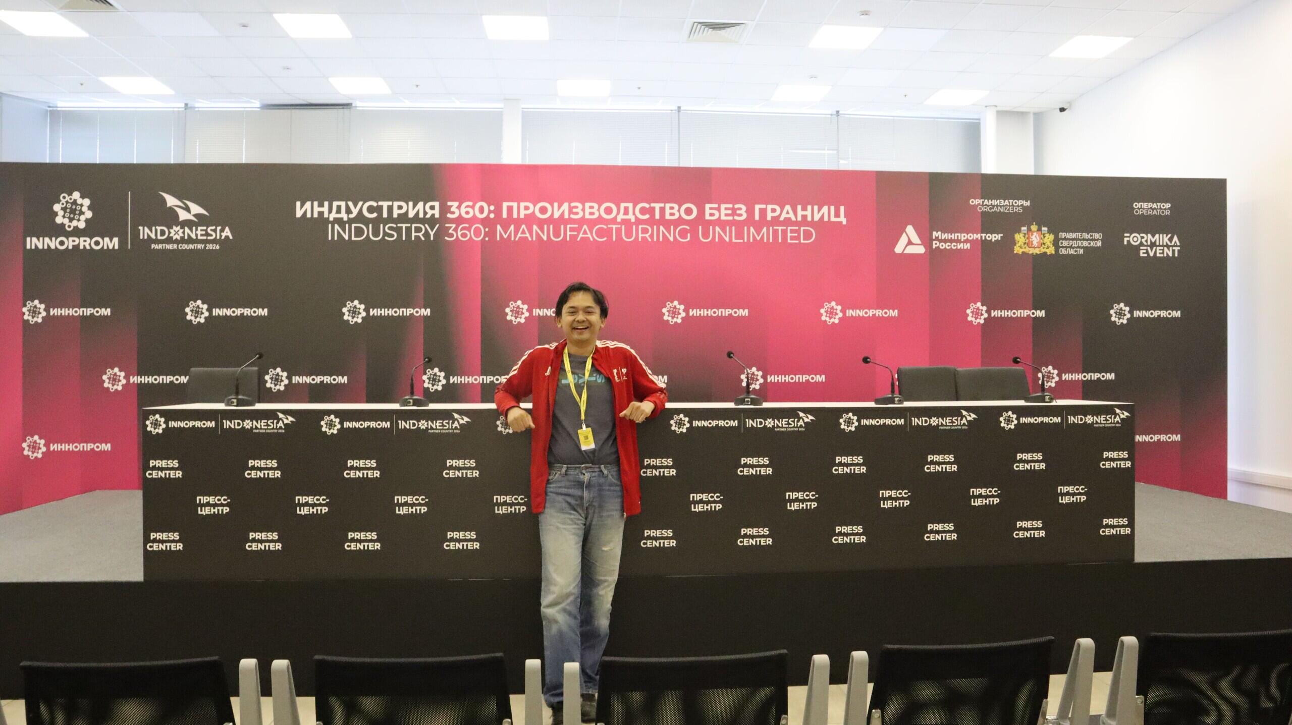 ARYA PRADANA BUDIARTO MEDIA OFFICER AND LOGISTICS INNOPROM 2026 RUSSIA