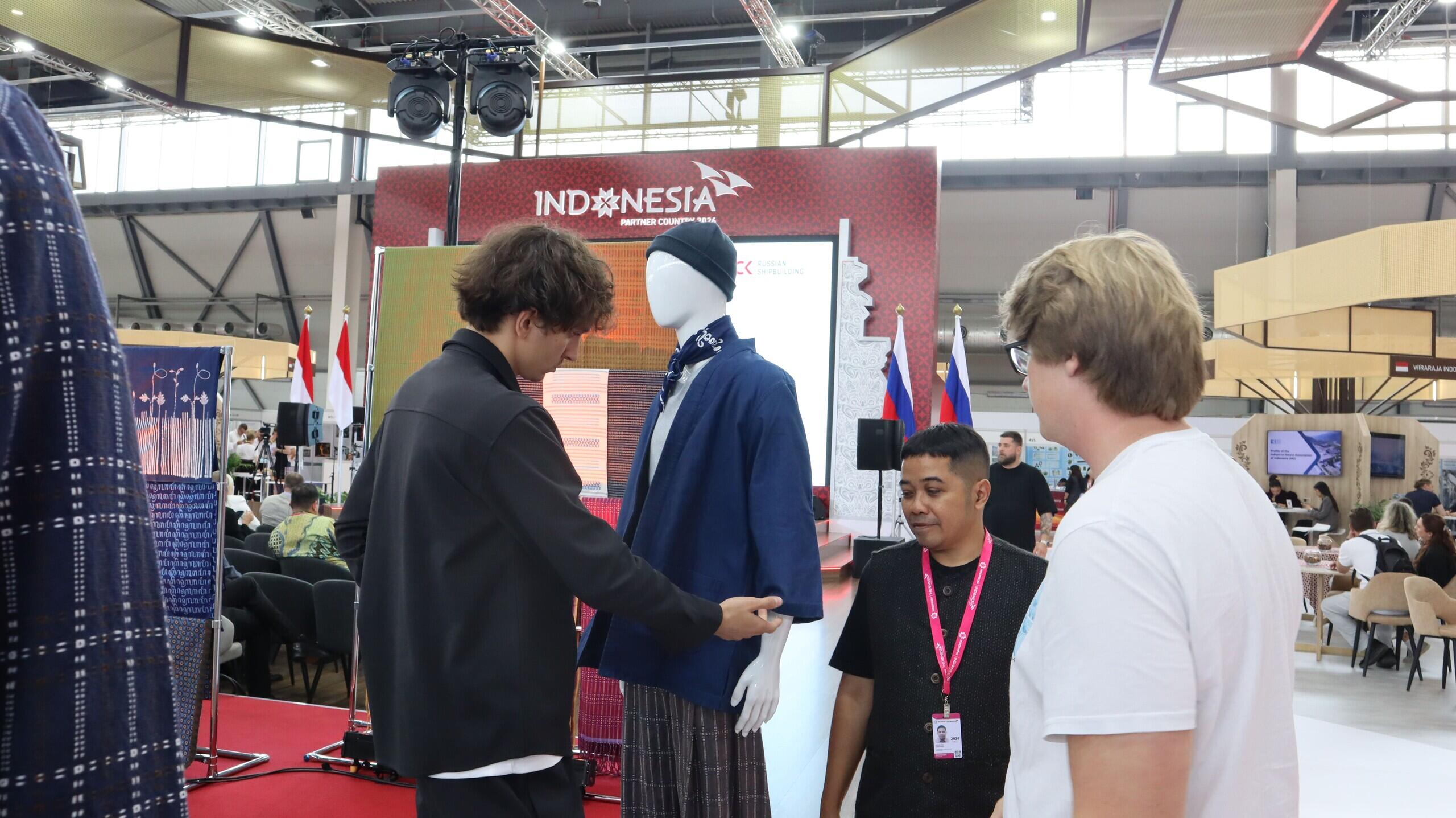 ARYA PRADANA BUDIARTO MEDIA OFFICER AND LOGISTICS INNOPROM 2026 RUSSIA