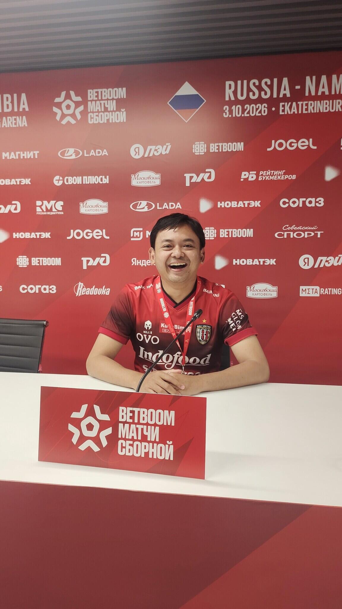 ARYA PRADANA BUDIARTO ORANG INDONESIA KERJA DI FIFA MATCHDAY RUSIA VS NAMIBIA