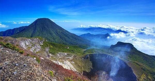 Kumpulan Cerita Misteri Gunung Gede Pangrango dari Para ...