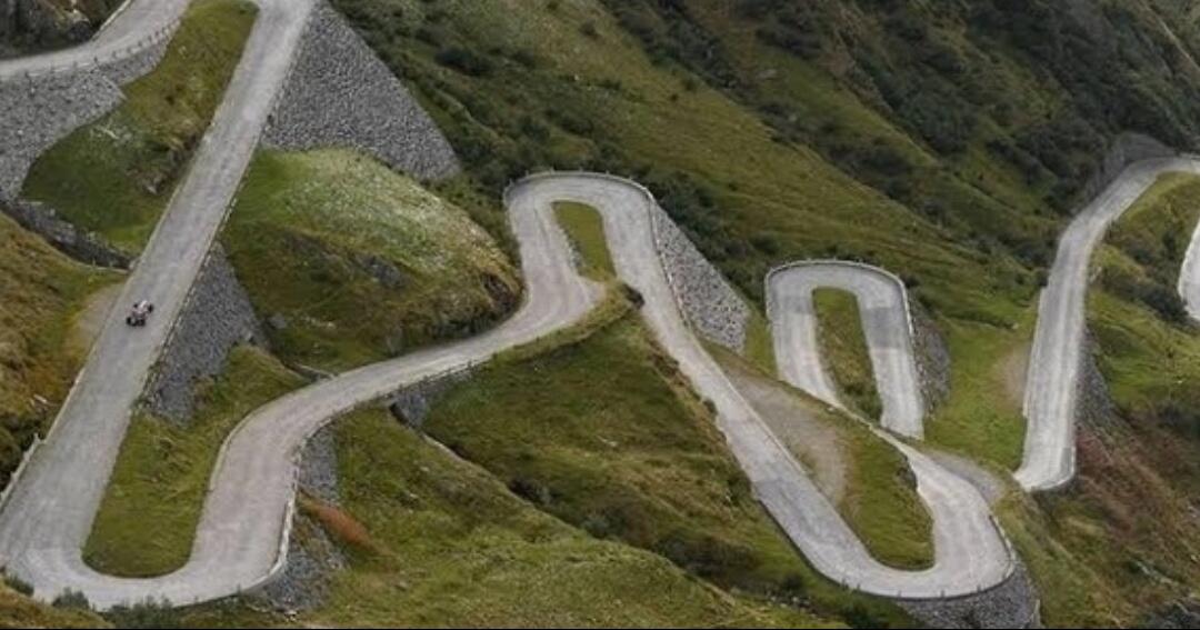 Kenapa Jalan di Pegunungan Dibuat Berkelok-kelok, Bukannya Lurus Saja ...