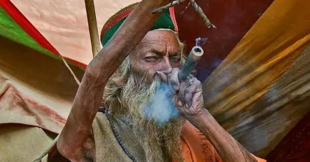 Амар человек. Лобстеры лангусты омары. Амар человек. Амад бхарати рука. Индийский садху аскет амар.