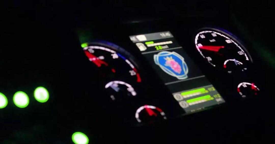 Membandingkan Bentuk Speedometer Pada Bus, Lebih Bagus Yang Mana Nih