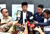 Jokowi Curhat Ribetnya Urus Izin di Depan Notaris se-Indonesia