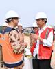BERITA FOTO: Ekspresi Wajah Anies Saat Mendampingi Jokowi Resmikan Tol Becakayu
