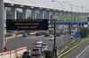 Keluh di hari pertama ganjil-genap dua ruas tol