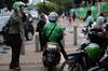Diabaikan Nadiem, Pengendara Gojek Ancam Demo Besar-besaran