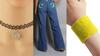 9 Fashion Item yang Membuat Kamu Terlihat Gaul di Era 1990-an