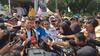Aksi @NetizenTofa Bawa 11 Kaus di Deklarasi #2019GantiPresiden