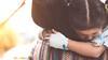 Tips Tetap Sehat saat Merawat Anak yang Sakit