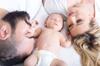 Perhatikan 10 Sikap Ini Saat Kamu Mengunjungi Bayi yang Baru Lahir