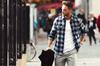 Biar Baju Flanel Awet & Bisa Tampil Kece, Berikut 5 Cara Merawatnya