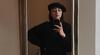 Suka Outfit Hitam? Contek Gaya Lolita Agustine yang Simple Tapi Kece