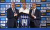 Kenakan Nomor 14, Radja Nainggolan Resmi Gabung Inter Milan