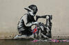 Kejutan Banksy: Merajang lukisan Rp20 M di Sotheby's