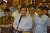 FOTO: Direktur IMF Kunjungi Korban Gempa Lombok Naik Pesawat ATR