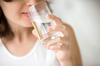 7 Cara Tetap Terhidrasi Selain Minum Air Putih, Ingin Mencoba?