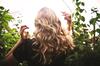 11 Cara Alami untuk Mencegah dan Mengobati Rambut Rontok, Yuk Coba!
