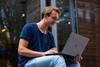 Buat Mahasiswa, Ini Lho 6 Tips Agar Kamu Bisa Disenangi Dosen