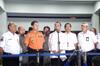 Pelukan sang Pengantin Baru Sebelum Menumpang Lion Air JT 610