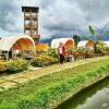10 Potret Keindahan Pantai Teluk Asmoro Malang, Dijamin Terpesona!