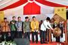 Artis Jalan Sehat Bersama Jokowi