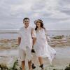 10 Potret Manis Dwi Handa Bareng Putri Mungilnya, Gemas banget!