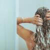 Bikin Rusak, 5 Kesalahan Sepele Mengeringkan Rambut Pakai Hair Dryer!