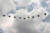 Pesawat Tempur F16 dan T50i Golden Eagle Seliwer di Langit Jakarta